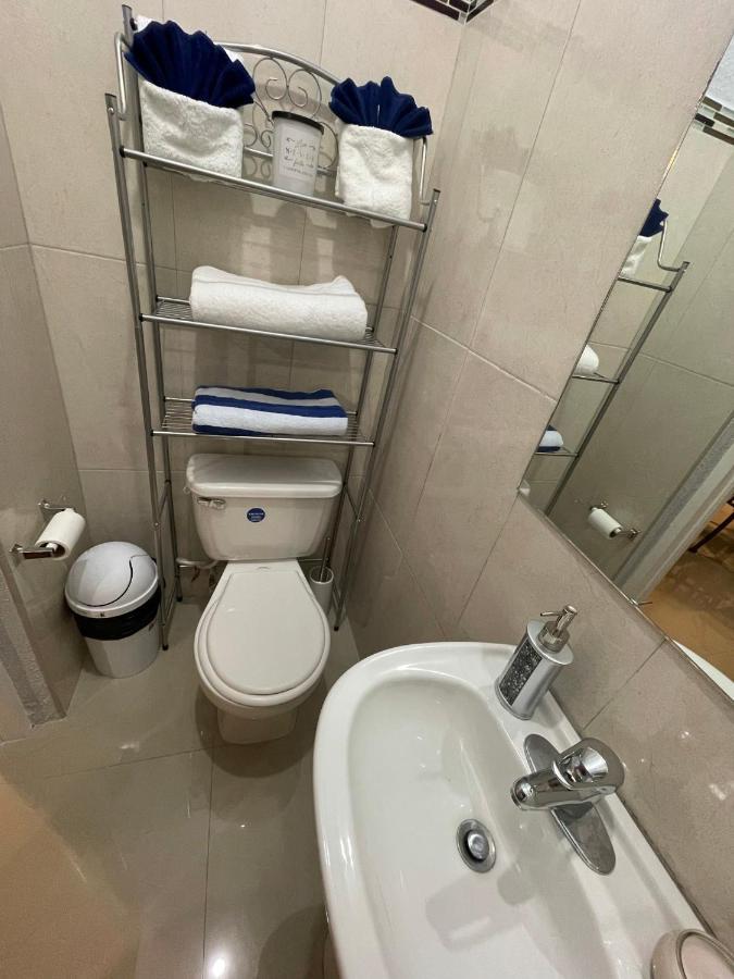 Jamrock Suites Кінгстон Екстер'єр фото