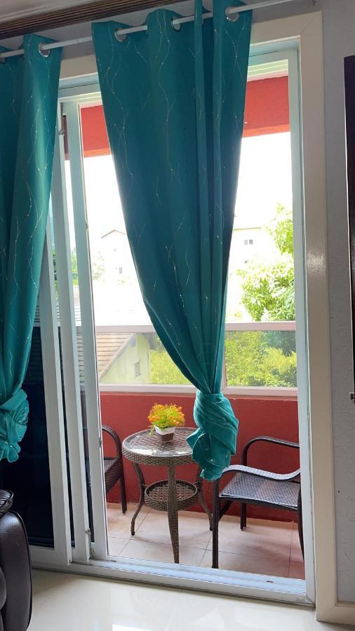 Jamrock Suites Кінгстон Екстер'єр фото
